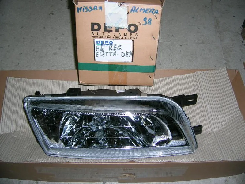 Proiettore Dx Elettrico Nissan Almera '98
