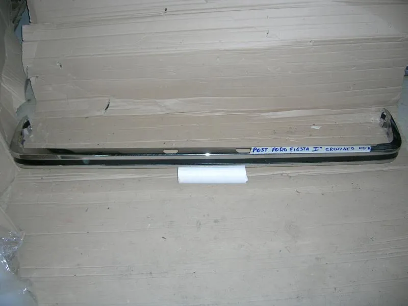 Paraurti Posteriore Fiesta Mk1 1976-1981 Nero/Cromato