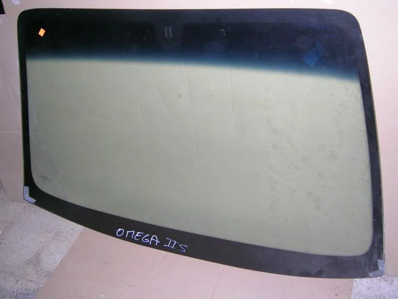 Parabrezza Verde Con Fascia Blu Opel Omega Dal 1994