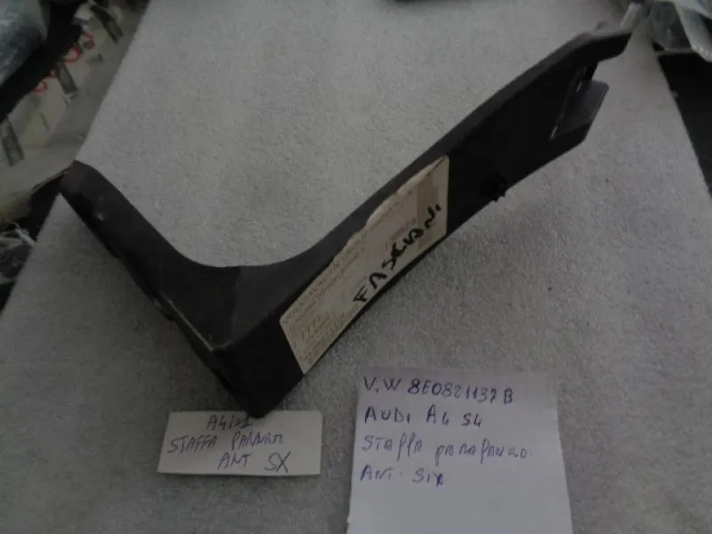 Staffa Parafango Anteriore Sinistra Audi A4/S4 2001-2005