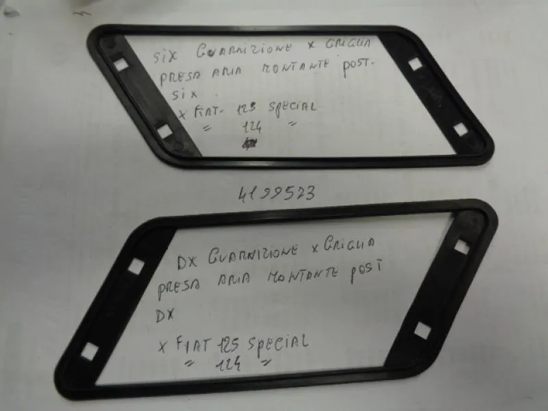 Guarnizione Per Griglia Presa D'aria Montante Posteriore Sinistra + Destra Per Fiat 125 Special / Fiat 124 Special