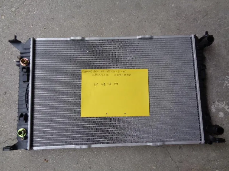 Radiatore Acqua Audi A4-A5-A6-Q3-Q5 1.8 -2.0 - 2.4 Tdi  2007-2018