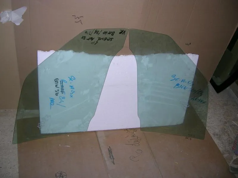 Scendente Ant. Verde Dx e Sx BMW 320 '84 4P