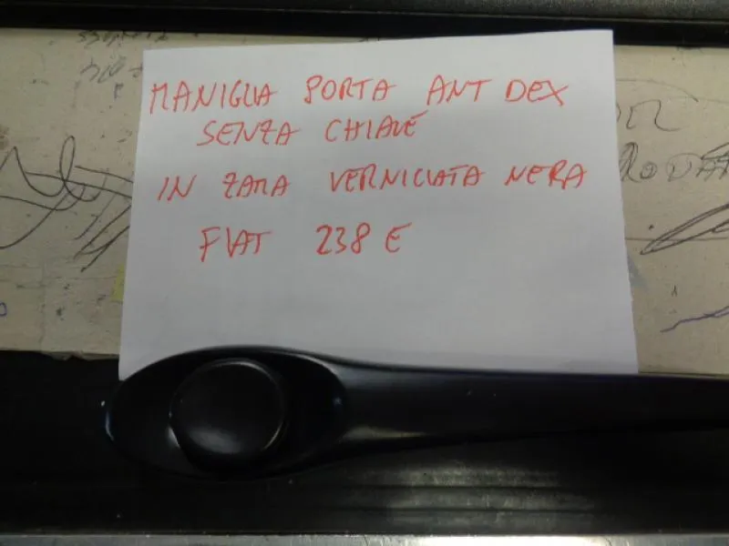 Maniglia Porta Anteriore Destra Senza Chiave In Zama Verniciata Nera Fiat 238E