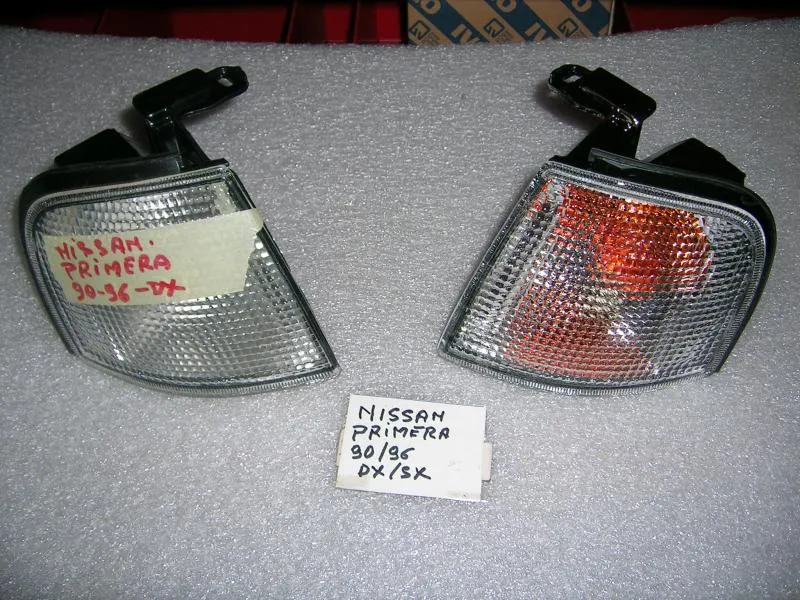 Fanalino Ant Sx. e Dx. Nissan Primera '90-96