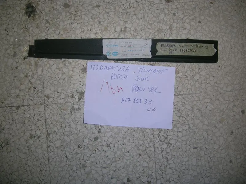 Modanatura Montante Porta Sinistra Volkswagen Polo 1981-1990