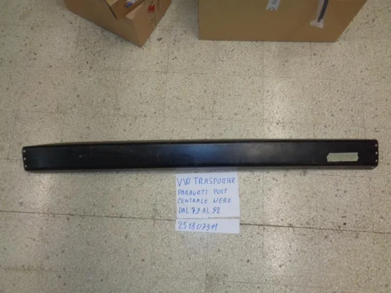 Paraurti Posteriore Centrale Nero Volkswagen Transporter 1979-1992