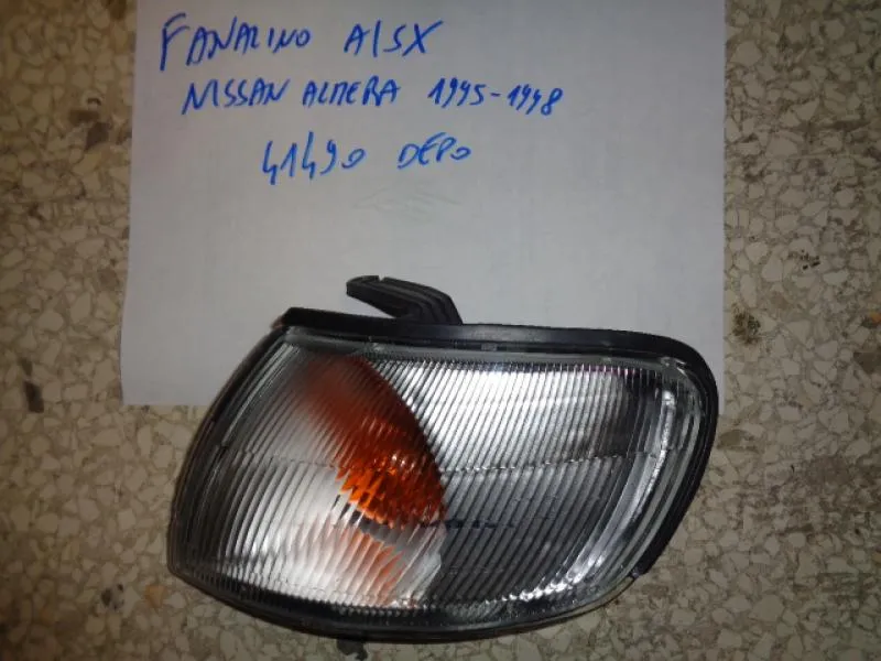 Fanalino Anteriore Sinistro Nissan Almera 1995-1998