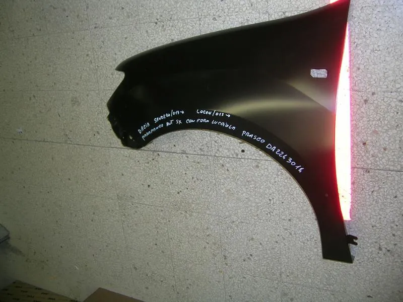 Parafango Anteriore Sinistro Dacia Sandero 2013, Dacia Logan 2013