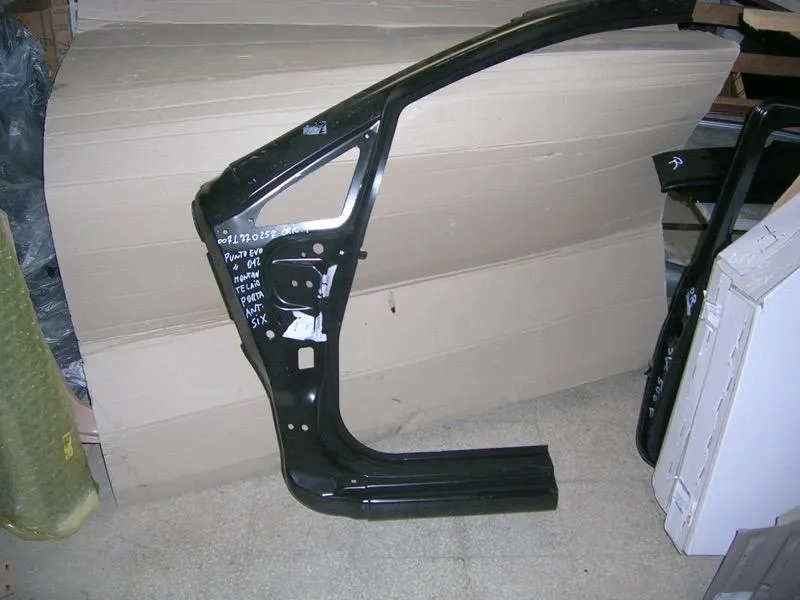 Montante Porta Anteriore Sinistra Fiat Grande Punto , Fiat Punto Evo 5 Porte