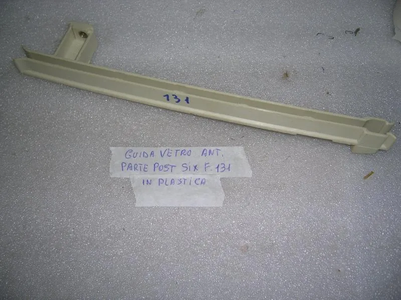 Guida Vetro Anteriore Parte Posteriore In Plastica Fiat 131
