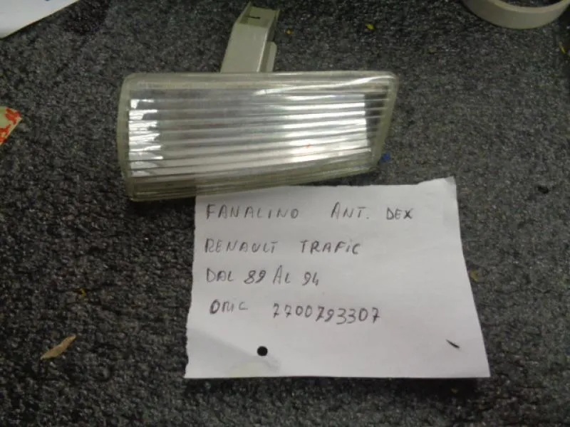 Fanalino Anteriore Destro Renault Trafic 1989-1994