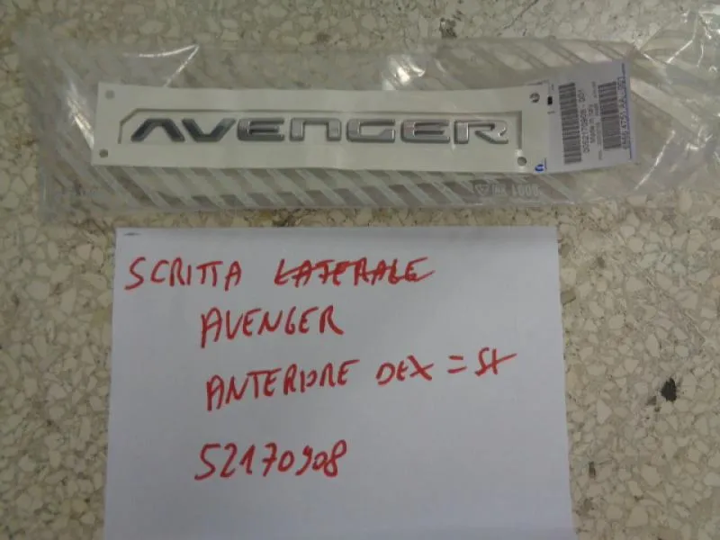 Scritta Anteriore Destra=Sinistra Jeep Avenger