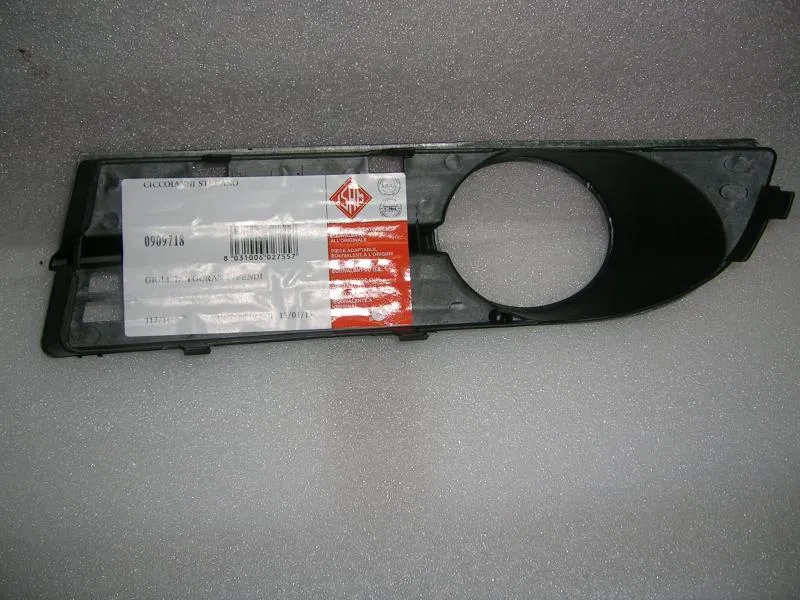 Griglia Paraurti Anteriore  Destra Con Fendinebbia Volkswagen Touran 2003-2006