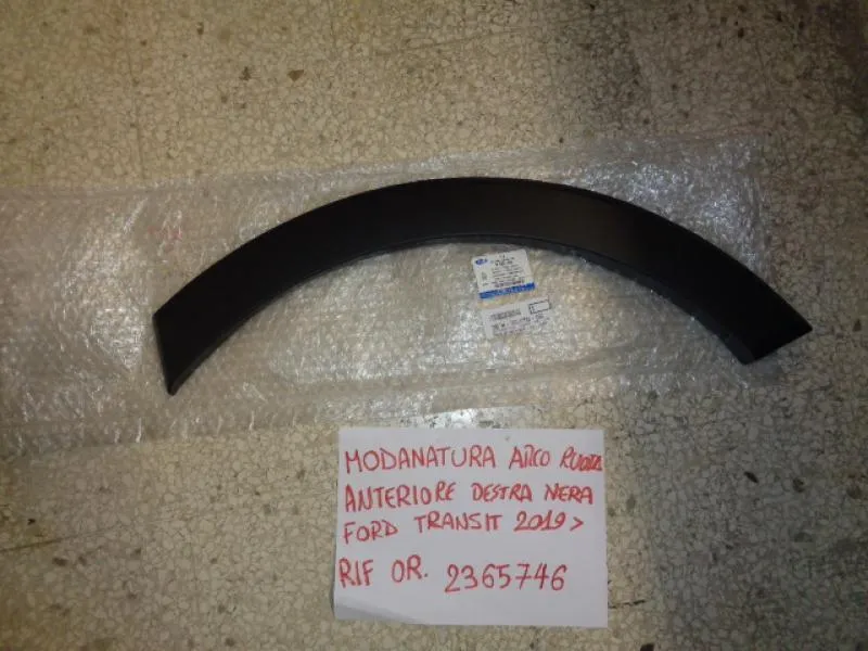 Modanatura Arco Ruota Anteriore Destra Nera Ford Transit 2019>