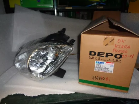 Proiettore Destro Citroen Xsara Picasso Dal 1999 Al 2003