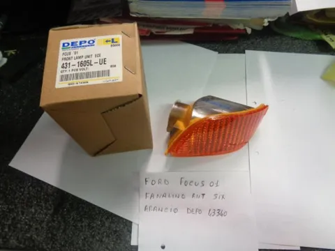 Fanalino Anteriore Sinistro Arancio Ford Focus 2001