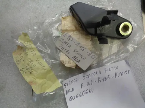 Staffa Scatola Filtro Aria Alfa Romeo 147/156/ Alfa Romeo Gt