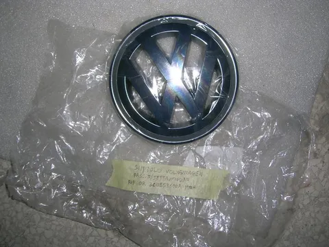 Fregio Volkswagen Passat / Jetta / Tiguan