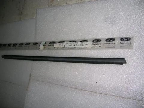 Raschiavetro Ant. Esterno Dx Ford Mondeo 1 Serie