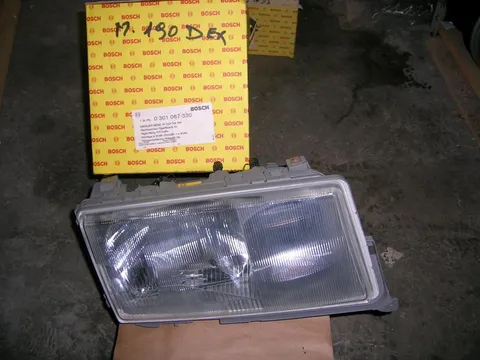 Proiettore Destro Mercedes 190 W201