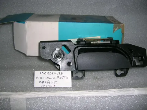 Maniglia Porta Destra Anteriore Ford Mondeo 93'