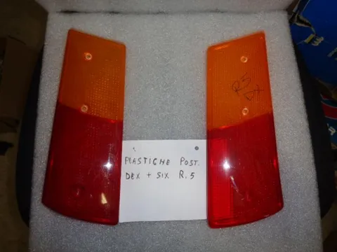 Plastiche Fanalini Posteriori Destro+Sinistro Renault 5