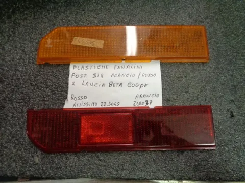 Plastica Fanalino Posteriore Sinistro Arancio / Rosso Lancia Beta Coupè