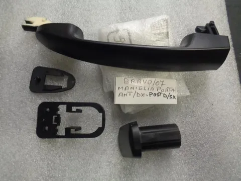 Maniglia Esterna Anteriore E Posteriore Destra Da Verniciare Fiat Bravo Dal 2007