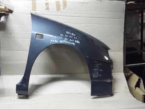 Parafango Anteriore Destro Con Foro Freccia Rettangolare Seat Ibiza 1993-1996