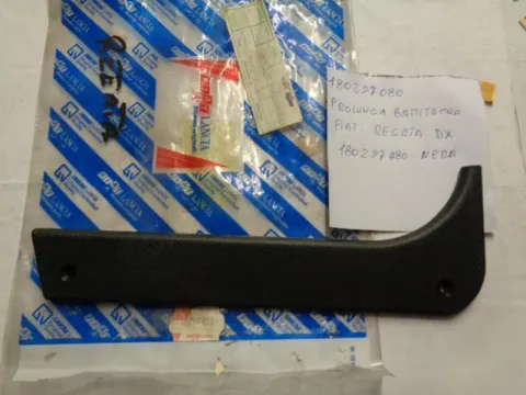 Prolunga Battitacco Destra Nera Fiat Regata