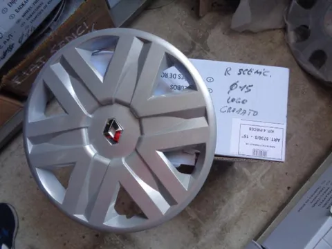 Borchie Ruota 15" Renault Scenic Logo Cromato