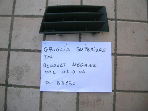Griglia Superiore Destra Renault Megane Dal 2002 Al 2005