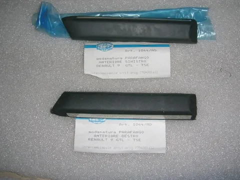 Modanatura Parafango Ant Dx e Sx Renault 9 GTL-TSE