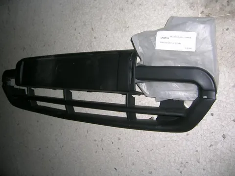 Griglia Portatarga Paraurti Anteriore Citroen Xsara 1997-2000