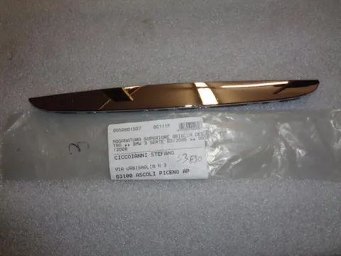 Modanatura Superiore Griglia Destra Bmw Serie 3 2005-2008