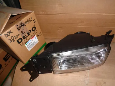 Proiettore Destro Assetto Elettrico Iveco Eurocargo Dal 1991 Al 2003