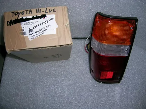 Fanalino Posteriore Sinistro Toyota Hi-Lux 1989-1997