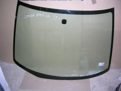 Parabrezza Verde Mitsubishi Space Wagon '99