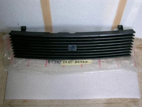 Griglia Seat Ronda