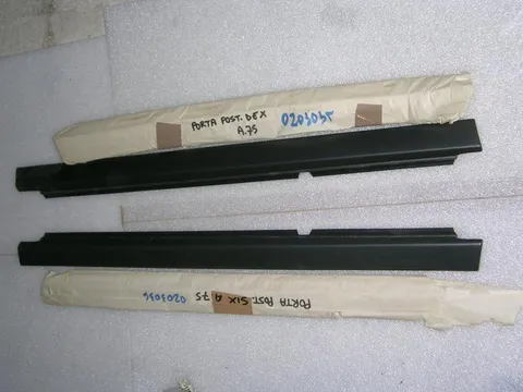 Modanatura Porta Post Dx e Sx Alfa Romeo 75