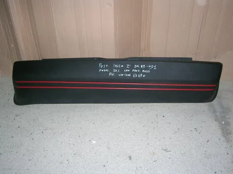 Paraurti Posteriore Seat Ibiza 1985 con profili rossi