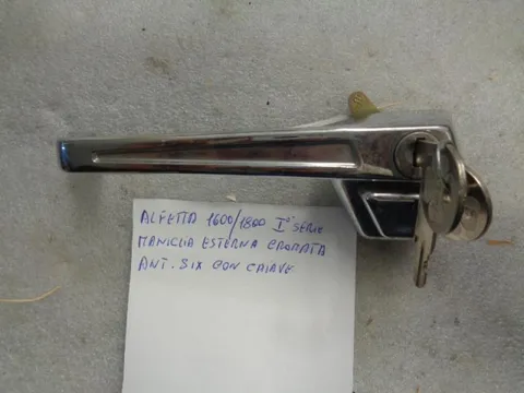 Maniglia Anteriore Sinistra Esterna Cromata Con Chiave Alfetta 1a Serie