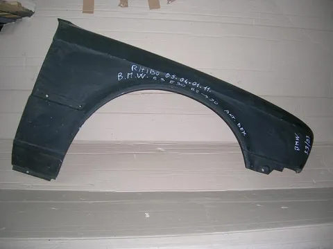 Parafango anteriore DX BMW E30