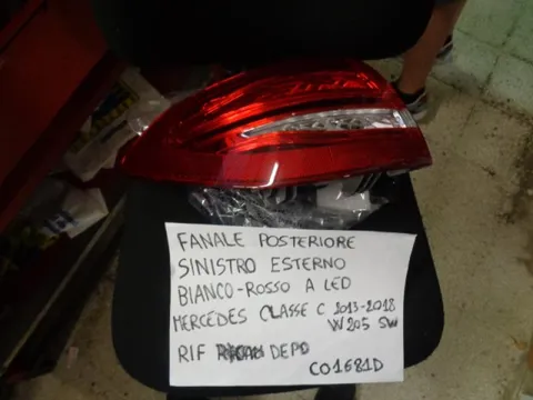 Fanale Posteriore Esterno Sinistro BIanco/ Rosso Full Led Mercedes Classe C W205 2013-2018 Station Wagon