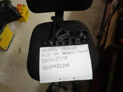 Staffa Paraurti Posteriore Destra Renault Twingo 2014-2019