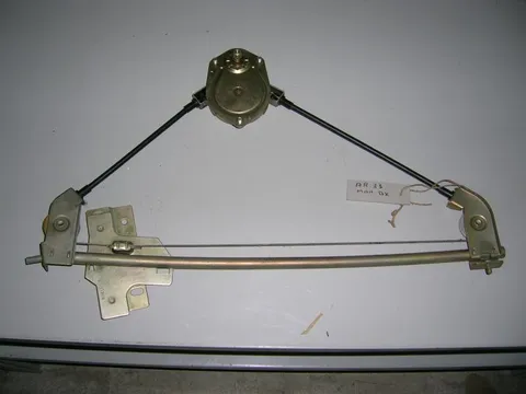 Alzavetro Anteriore Destro Manuale Alfa  33