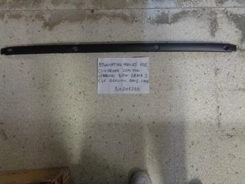 Modanatura Paraurti Posteriore Con Primer Con Fori Sensori Bmw Serie 3 E 46  Berlina Dal 2001 Al 2005