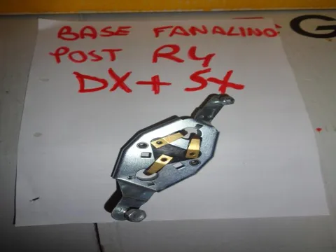 Base Fanalino Posteriore Destro + Sinistro Renault 4