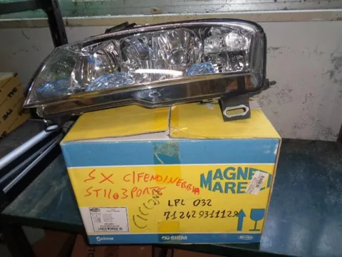Proiettore Sinistro Con Fendinebbia Fiat Stilo 3 Porte  Del 2001